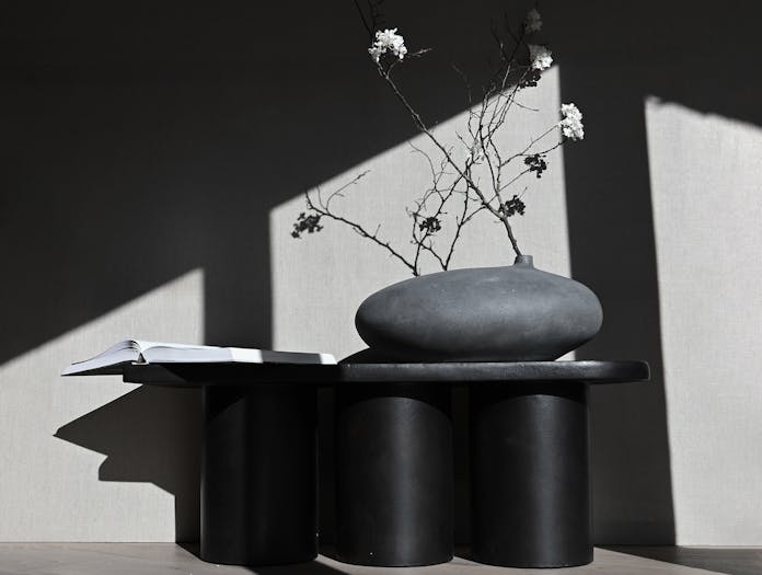 101 Copenhagen Kristian Sofus Hansen Tommy Hyldahl Big Foot Bench Coffee Lifestyle 1