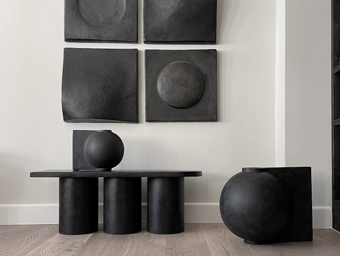 101 Copenhagen Kristian Sofus Hansen Tommy Hyldahl Big Foot Bench Coffee Lifestyle 4