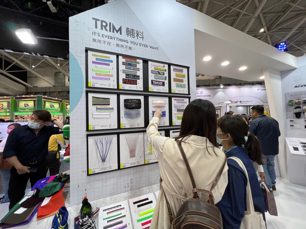 LINE_ALBUM_TITAS_221019_10 LINE_ALBUM_TITAS_221019_10