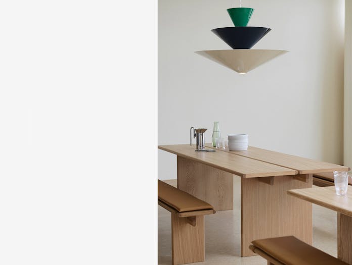 Andtradition Gio LN15 signal green deep blue ecru white story 3