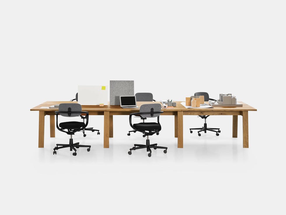 E15 Basis Workstation Desk 1 David Chipperfield
