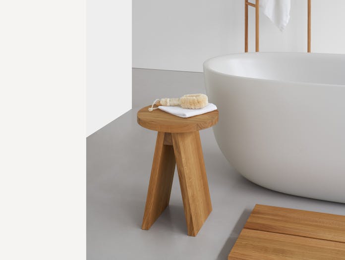 E15 stefan diaz ek01 stool oak lifestyle3