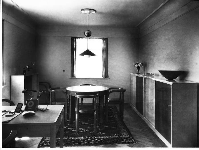 E15 Stuttgart Chairs 1927 Esszimmer Dr Garthe grau