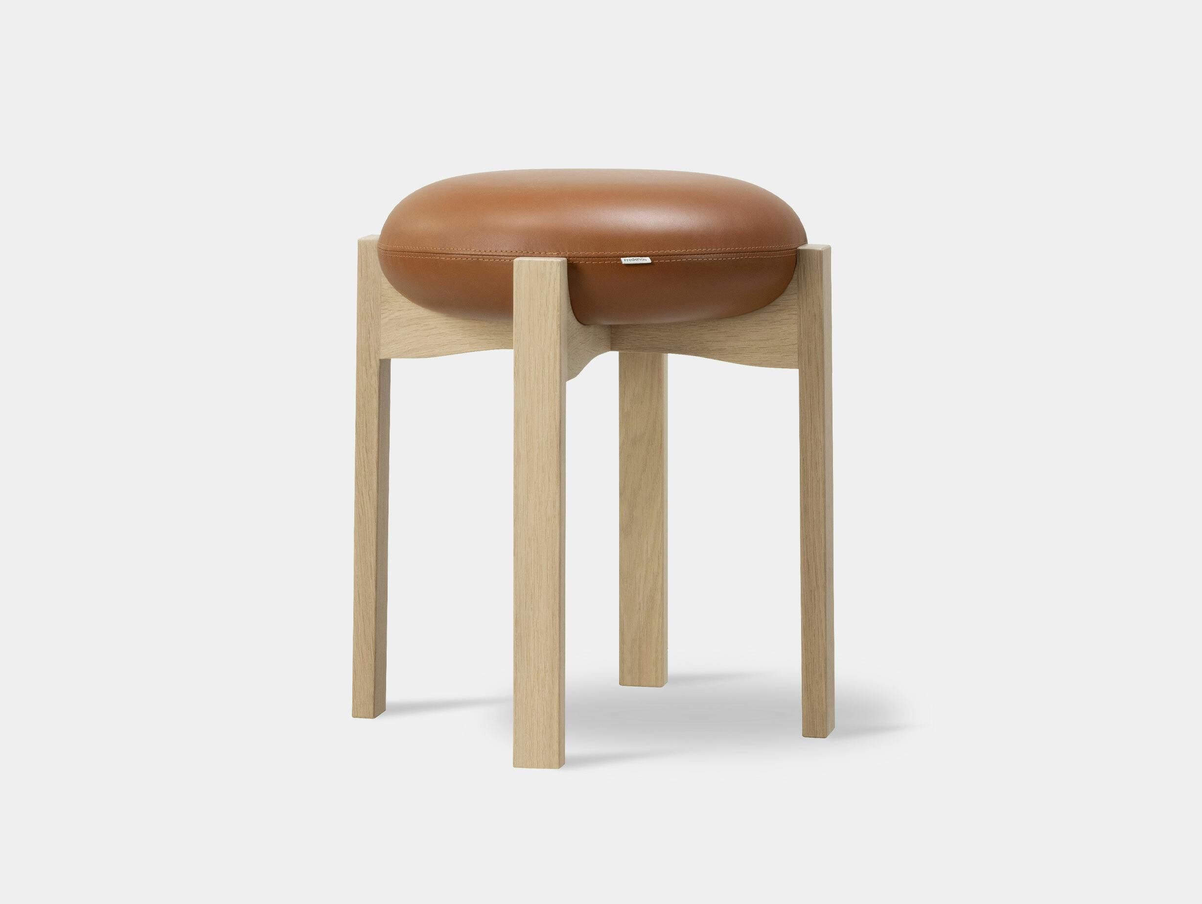 Fredericia maria bruun pioneer stool max95 oaklaquered