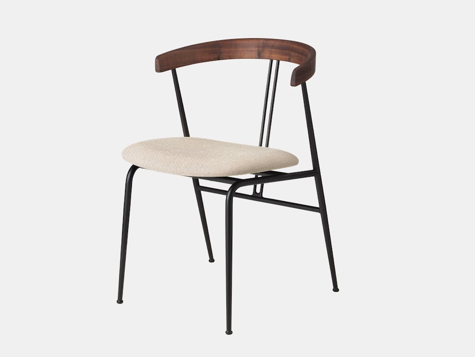 Gubi gamfratesi violin chair Walnut Tempt 61168