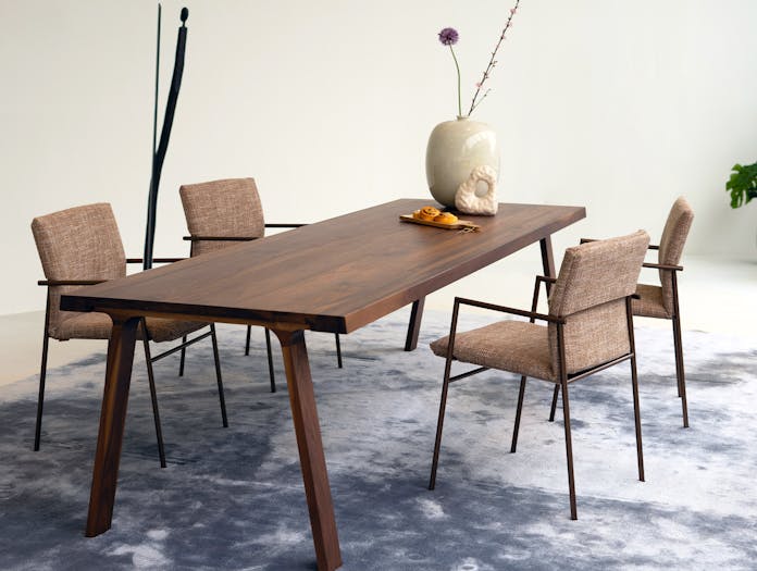 Montis gerard van den berg yves chair lifesyle2