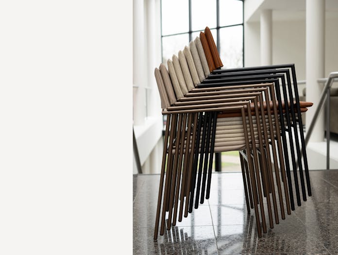 Montis gerard van den berg yves chair lifesyle7