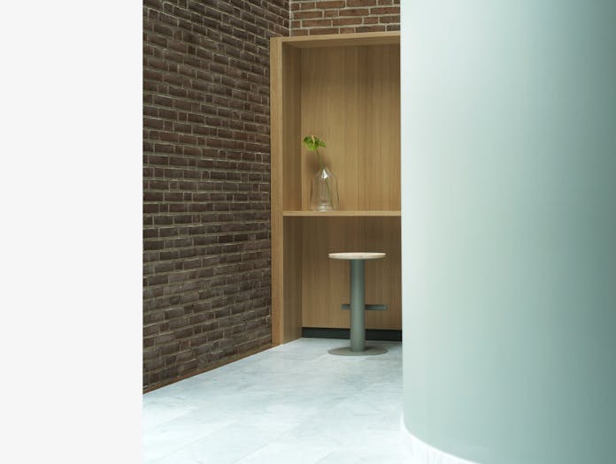 Normann copenhagen simon legald pole stool lifestyle4