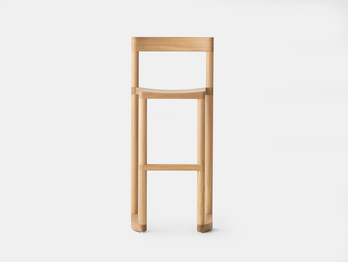 Resident pier bar stool oak