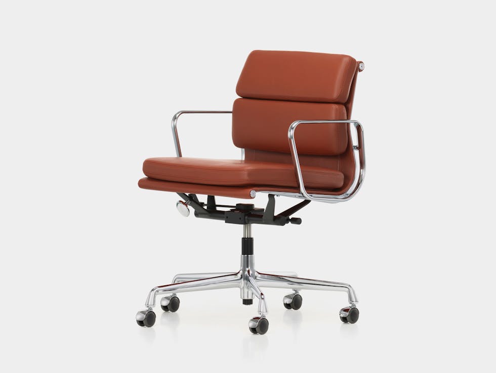 EA217 Soft Pad Group Chair image